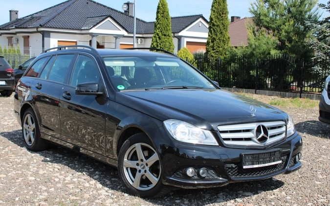 Mercedes-Benz Klasa C cena 42800 przebieg: 215000, rok produkcji 2012 z Sztum małe 667